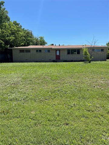 property at 2105 W Pearl St