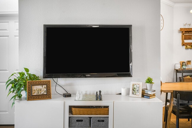 property at 904 Melted Candle Cove