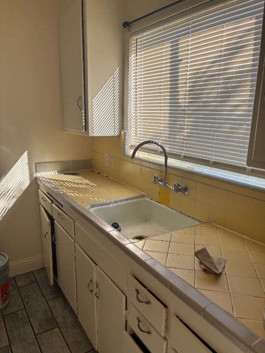 16033 Carolyn St, Unit 1 in San Leandro, CA - Building Photo