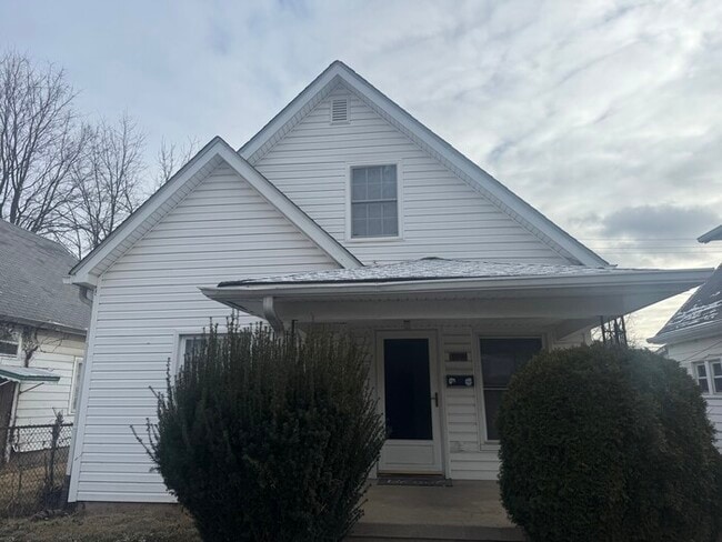 property at 3941 Boulevard Pl