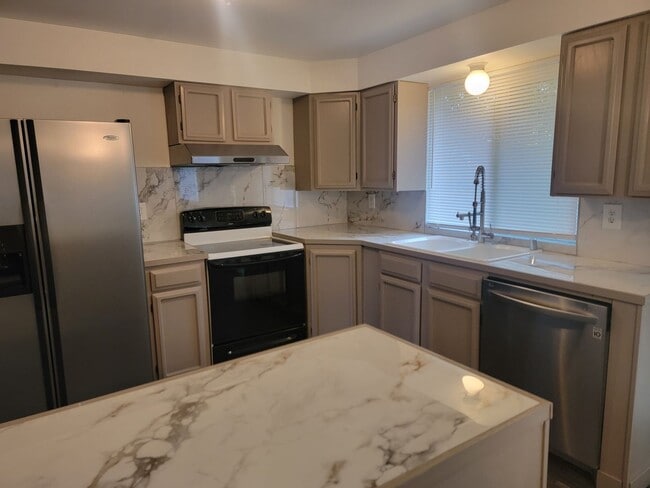 property at 16812 21st Ave Ct E