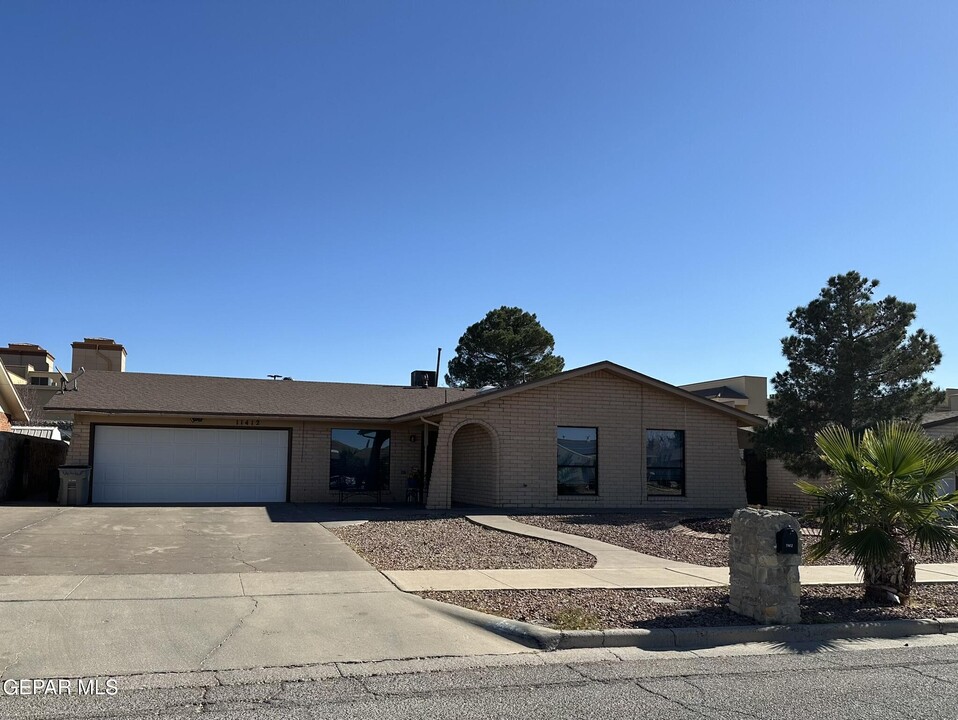 11412 Jim Ferriell Dr in El Paso, TX - Building Photo