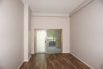 701 Columbia St in Vancouver, WA - Building Photo - Building Photo