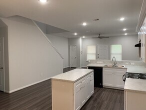 9329 Nyssa in Houston, TX - Building Photo - Building Photo