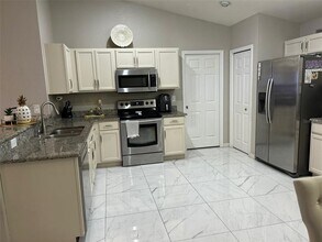 1071 Condor Dr in Haines City, FL - Building Photo - Building Photo