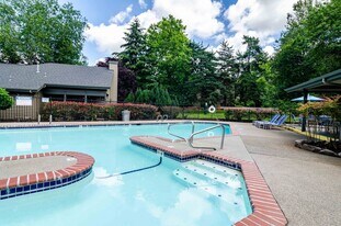 Landmark at Tanasbourne in Hillsboro, OR - Building Photo