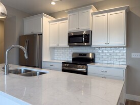 4502 Legends Dr in Champaign, IL - Building Photo