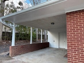 635 Oakgrove Rd in Asheboro, NC - Building Photo - Building Photo