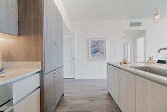 111 SE 1st Ave in Delray Beach, FL - Building Photo - Building Photo