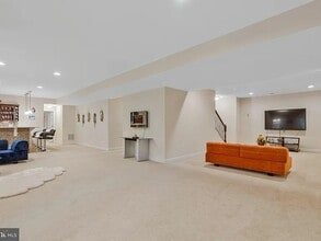 2115 Sundrum Pl NE in Leesburg, VA - Building Photo - Building Photo