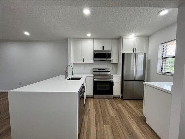 163 NW 93rd Ave