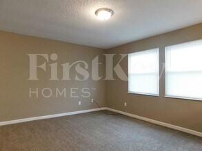2489 Millvalley Dr in Florissant, MO - Building Photo - Building Photo