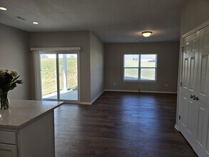 12219 N Rhode Ct in Kansas City, MO - Building Photo - Building Photo