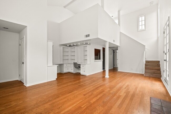 1123 Flores St in West Hollywood, CA - Building Photo - Building Photo