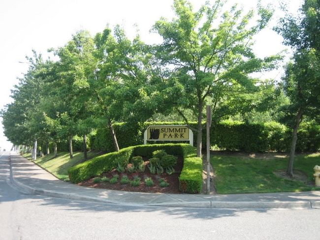 440 S 51st Ct in Renton, WA - Foto de edificio - Building Photo