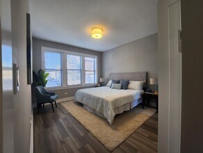 3937 N Janssen Ave, Unit 3 in Chicago, IL - Foto de edificio - Building Photo