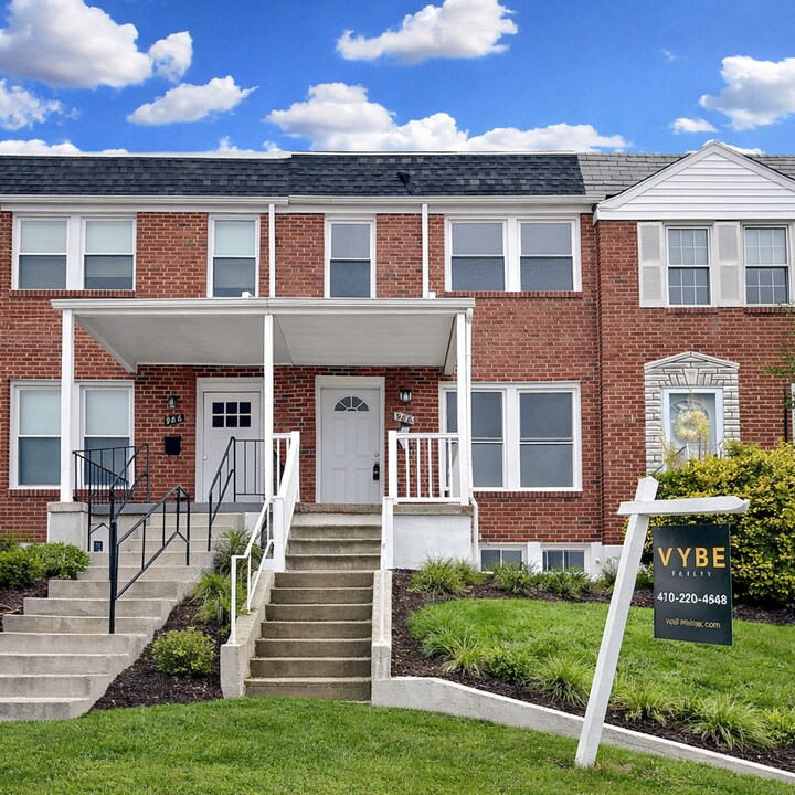 988 Dalton Ave in Baltimore, MD - Building Photo