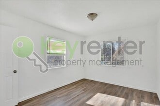 2629 Alhambra Blvd in Sacramento, CA - Building Photo - Building Photo