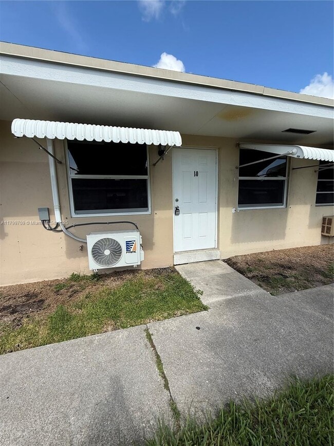 property at 2901 Polk St