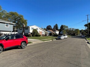 524 Winston Dr in Endicott, NY - Building Photo - Building Photo
