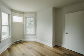 714 Helmholz Ave in Waukegan, IL - Building Photo - Building Photo
