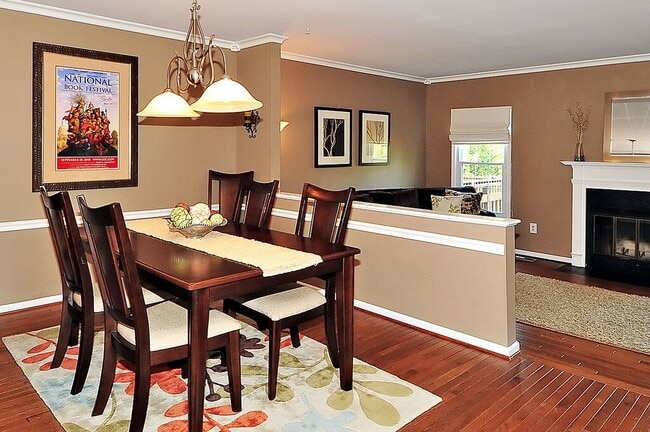 4745 Columbia Rd in Ellicott City, MD - Building Photo - Building Photo