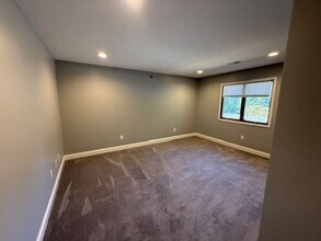 102-116 Goldenrod Dr in Chatham, IL - Building Photo - Building Photo