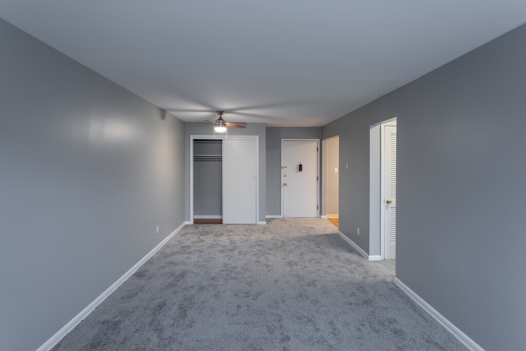 Montgomery Plaza Apartments in Cincinnati, OH