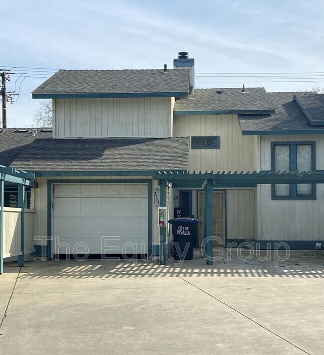 1121 S Pinkham St Rentals in Visalia, CA