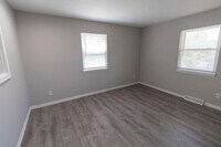 3611 Hermitage Rd photo'