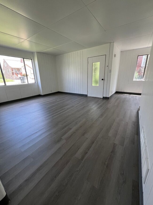 826 Buena Vista Blvd in Steubenville, OH - Building Photo - Building Photo