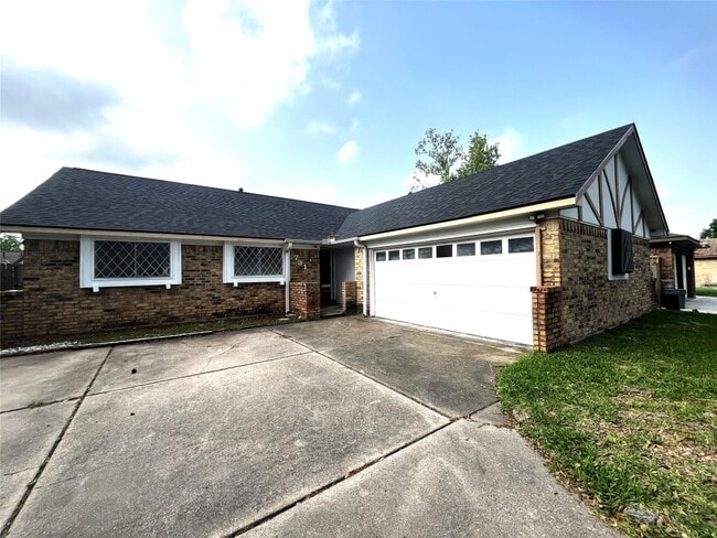 731 Seafoam Rd