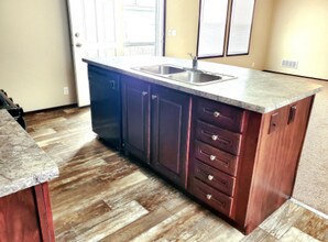 9399 Wharf Dr in Fair Haven, MI - Building Photo - Building Photo