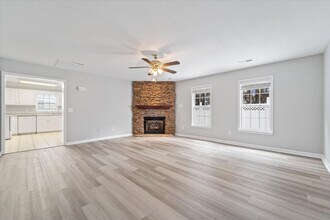 1520 Birkdale Ct in High Point, NC - Building Photo - Building Photo
