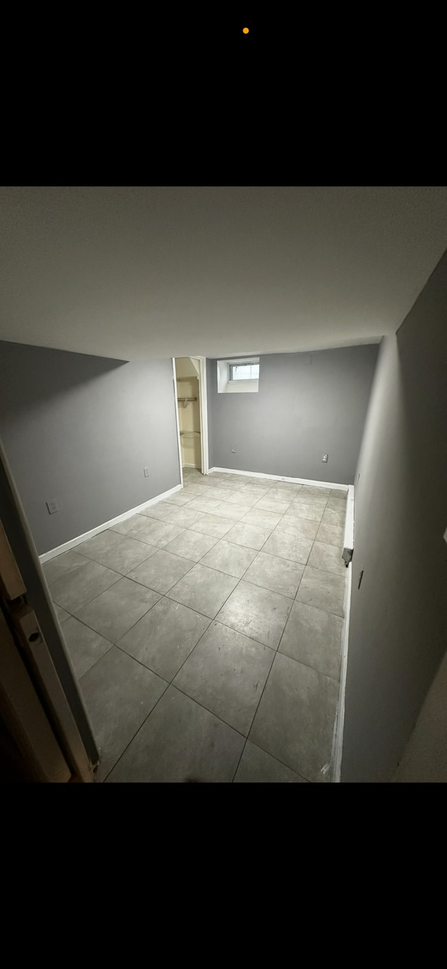 42 Cottage St in Bridgeport, CT - Building Photo - Building Photo