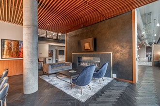 Nightingale in Redmond, WA - Foto de edificio - Building Photo