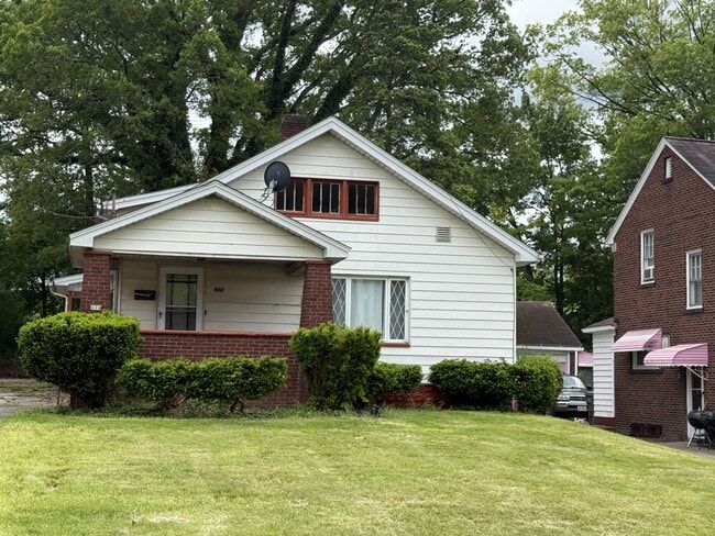 property at 933 Winona Dr