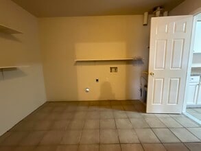 802 Mildred Ave in Burnet, TX - Building Photo - Building Photo