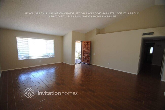 8249 W Dreyfus Dr in Peoria, AZ - Building Photo - Building Photo