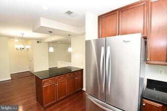 4179 S Four Mile Run Dr in Arlington, VA - Building Photo - Building Photo