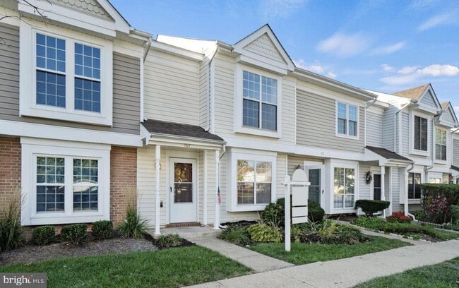 property at 107 St Charles Square