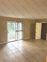 7076 Queen of Hearts Ct in Jacksonville, FL - Building Photo