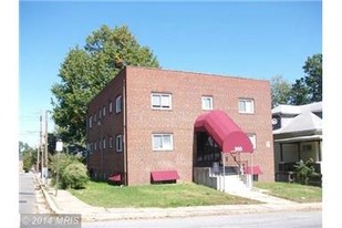 900 Cator Ave Apartments