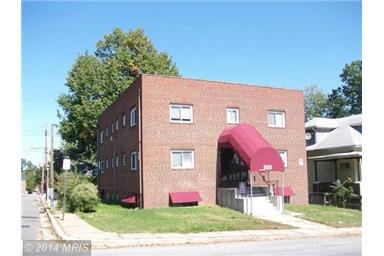 900 Cator Ave in Baltimore, MD - Foto de edificio