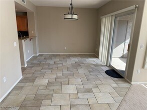 840 Canterra St in Las Vegas, NV - Building Photo - Building Photo