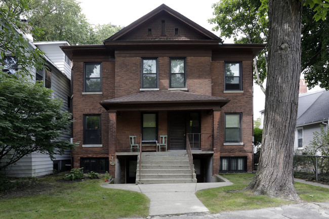 1226 Sherman Ave in Evanston, IL - Foto de edificio - Building Photo