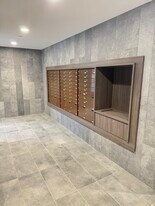 1045 Nelson St in Vancouver, BC - Building Photo