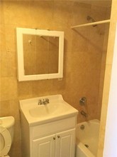 546 W 50th St-Unit -#FE2 in New York, NY - Building Photo - Building Photo