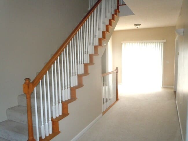 100 Angel Oak Ct in Edwardsville, IL - Building Photo - Building Photo