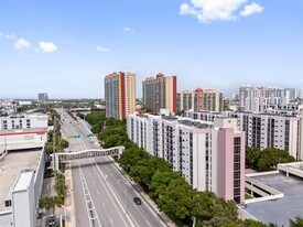 16909 N Bay Rd in Sunny Isles Beach, FL - Building Photo